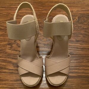 LAUREN RALPH LAUREN TAN ESPADRILLE SANDALS